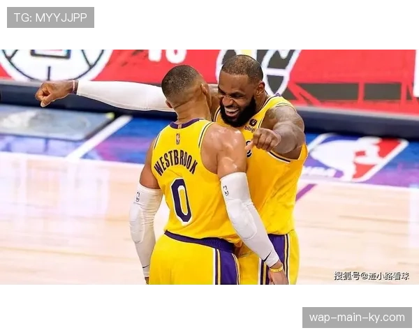 桑切斯出击碰撞格伊头部未判点 双方触球时机成关键