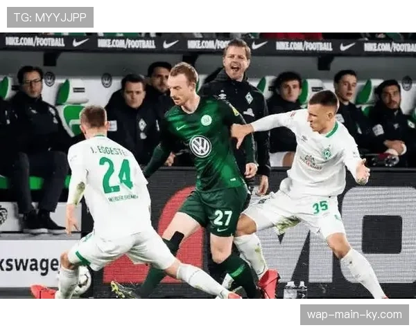 汉堡保级关键战阵容调整 门将费尔南德斯续约存变数